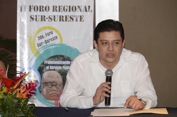 “Servir nos hace grandes” formará una plantilla burocrática, cálida y eficiente: Miranda Villalobos