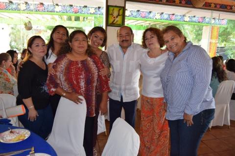 Boletín de Prensa R y TV 11 Celebra la SCT a colaboradoras de la dependencia con motivo del día de las madres