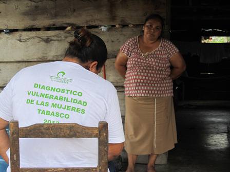 Aplica IEM censo a zonas vulnerables de Balancán, Emiliano Zapata y Tenosique.