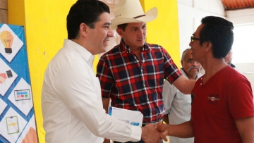 La SDET, entregó apoyos del Programa Formación para el Emprendimiento en tu Comunidad a 741 personas de 36 comunidades