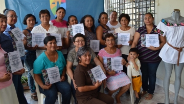 Un grupo de 16 mujeres de Tenosique