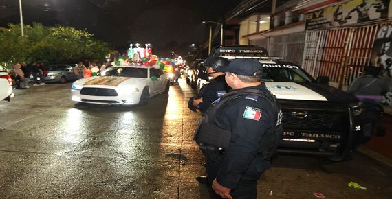 • En la estrategia de seguridad participan también 147 patrullas, 26 motopatrullas y 1 dron, para preservar la seguridad de la ciudadanía y garantizar la fluidez vehicular La Secretaría de Seguridad y Protección Ciudadana (SSPC) implementó un operativo de vigilancia para preservar la paz y tranquilidad de la población, con motivo de la celebración de la Virgen de Guadalupe en los 17 municipios de la entidad, en el que participarán un total de mil 15 elementos policiacos. La estrategia de seguridad en la