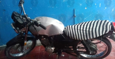 Elementos de la Policia Municipal de Jalpa de Mendez detienen a 2 sujetos y recuperan 2 vehículos con reporte de robo.
