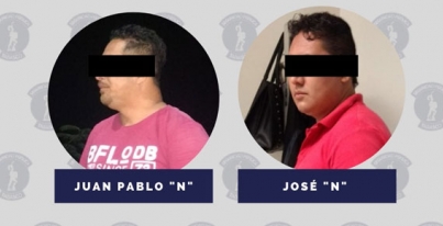 Recuperan policías municipales 3 vehículos; aseguran uno más; decomisan un arma de fuego y detiene a dos personas.