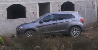 Recuperan policías de Cárdenas camioneta con  reporte de robo 
