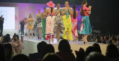 DESFILE