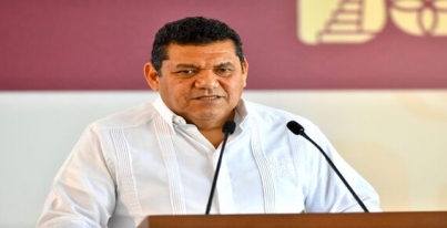 * El Gobernador Javier May Rodríguez reiteró invitación al pueblo para que siga haciendo suyo el nuevo Centro Cultural Quinta Grijalva; sólo en primer fin de semana recibió a más de 5 mil personas Para el Gobierno del Pueblo el agua es una prioridad, no sólo porque se trata de hacer valer un derecho humano, sino porque tiene que ver con la atención más elemental de la gente, y con la salud de las personas, sostuvo el Gobernador Javier May Rodríguez, al señalar que la implementación del Censo del Agua serv