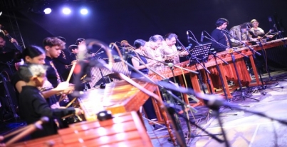 * Más de 20 músicos ofrecieron un cálido concierto con melodías de corte clásico, hasta cerrar con composiciones tabasqueñas