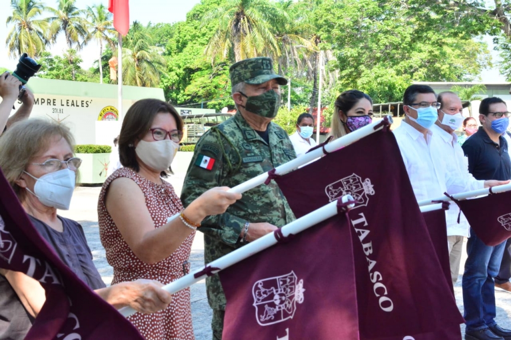 Entrega de libros (2).jpeg
