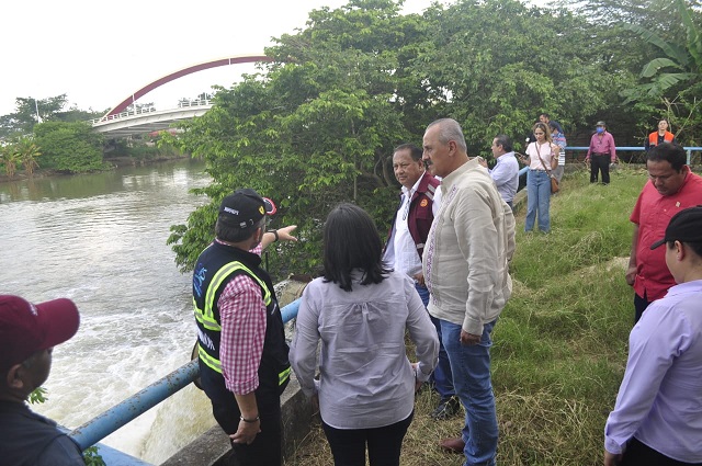 BOLETÍN 1908 MERINO SUPERVISA CARLOS MERINO OBRAS Y ACCIONES PREVENTIVAS PARA EVITAR ANEGACIONES EN VILLAHERMOSA 04112022 (8).jpg
