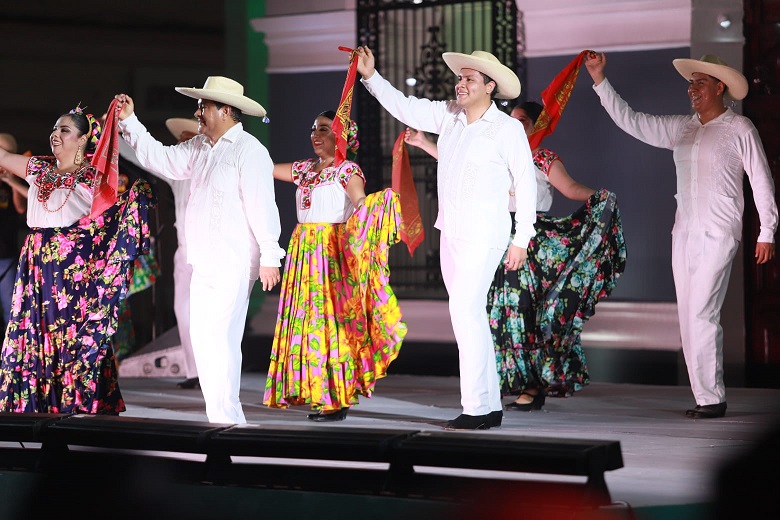 BOLETÍN 2101 CULTURA GOZAN TABASQUEÑOS DE ESPECTÁCULO MUSICAL Y CULTURAL POR GRITO DE INDEPENDENCIA DE MÉXICO 15092023 (10).jpg
