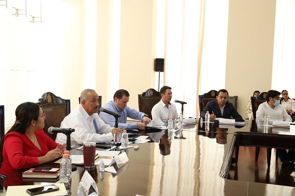 BOLETÍN 830 MERINO PROMUEVE CARLOS MERINO DIÁLOGO Y ACUERDOS CON CFE PARA MEJORAR SERVICIO ELÉCTRICO 11052022 (4)_0.jpg