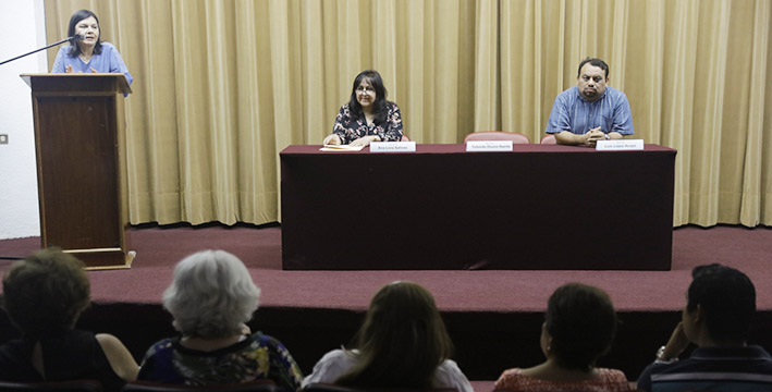 ENTREGA DE DIPLOMAS (4).JPG