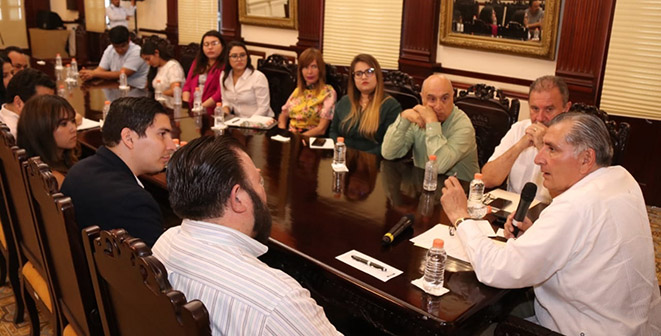 FOTO AALH REUNÓN  (1).jpeg