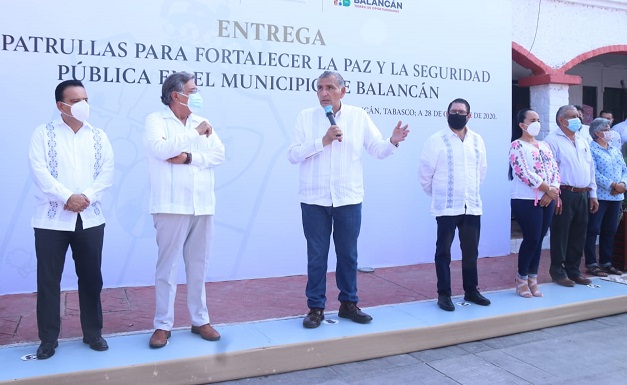 FOTO BALANCÁN-ENTREGA DE PATRULLAS (5).jpeg