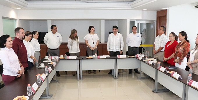 FOTO DIF FIRMA DE CONVENIO (1).jpeg