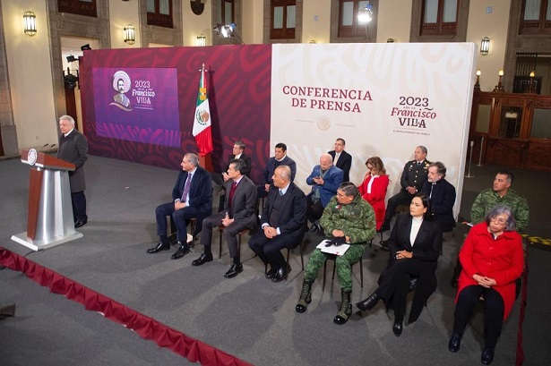 FOTO EJECUTIVO (3).jpeg