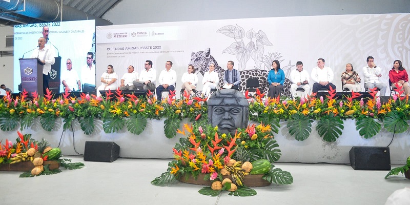 FOTO GOBERNADOR EN INAUGURACIÓN DE CULTURAS AMIGAS (7).jpeg