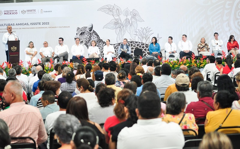 FOTO GOBERNADOR EN INAUGURACIÓN DE CULTURAS AMIGAS (8).jpeg