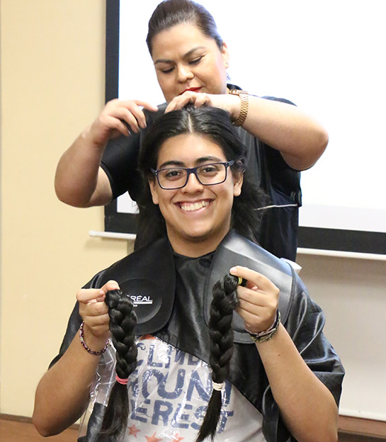 FOTO SALUD DONACIÓN DE CABELLO (7).JPG