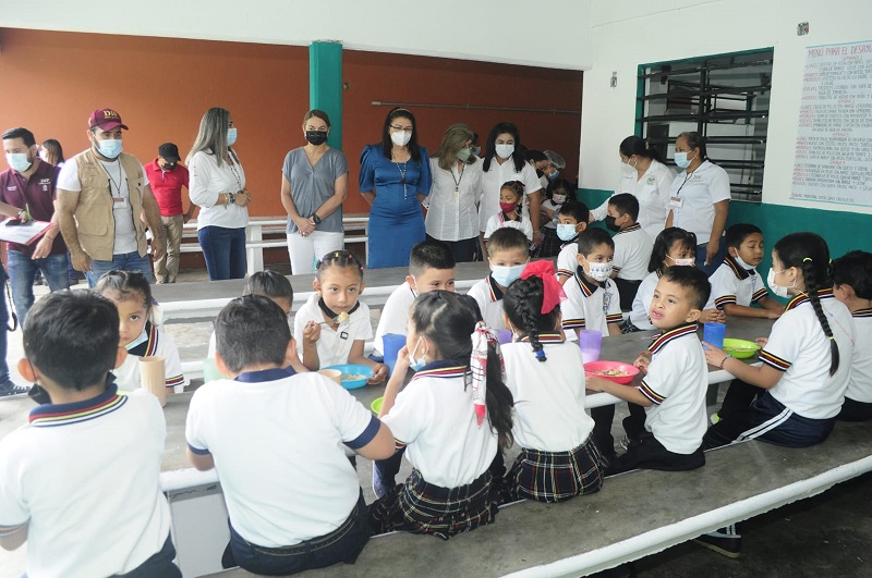 Foto DIF Desayunos escolares (3).jpeg