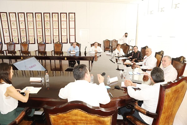 Foto Gobernador reunión con Nafin y Bancomext (16).jpeg