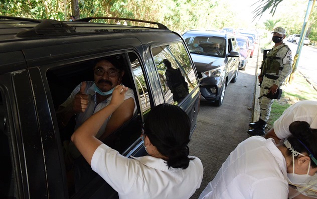 Módulo unidad móvil de aplicación de vacunas en Jalapa  (7)_0.jpeg