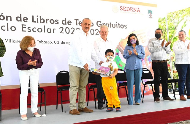 MERINO DISTRIBUCIÓN DE LIBROS (27).jpg